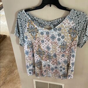 Tan and Blue Relaxed Graphic Short Sleeve Blouse